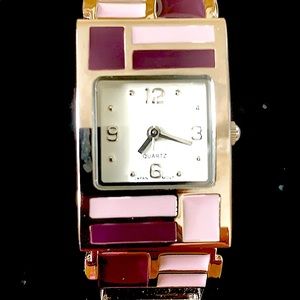 ❤️Cuff watch purple enamel quartz movement euc 7”